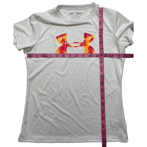 Girls Under Armour White Logo Loose Heat Gear Short Sleeve Top Sz YSM Small NEW - Picture 6 of 7